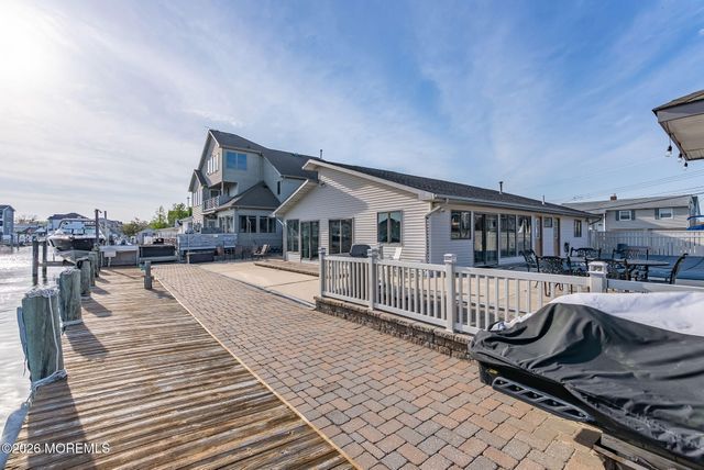343 Cheryl Drive, Toms River, NJ 08753