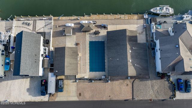 343 Cheryl Drive, Toms River, NJ 08753