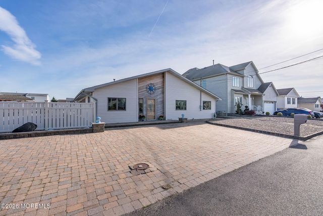 343 Cheryl Drive, Toms River, NJ 08753