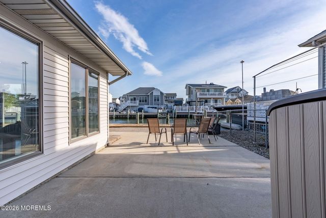 343 Cheryl Drive, Toms River, NJ 08753
