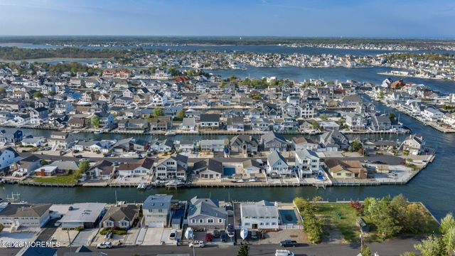 343 Cheryl Drive, Toms River, NJ 08753