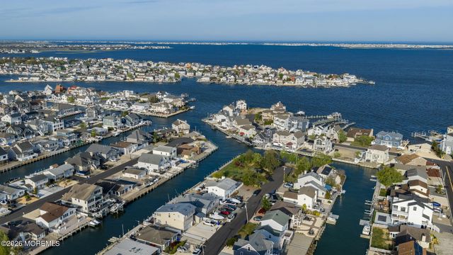 343 Cheryl Drive, Toms River, NJ 08753