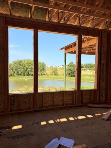 2915 Clearwater Drive, Norwalk, IA 50211