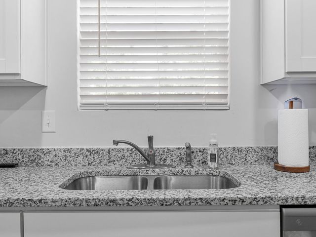 329 Carramore Drive, Inman, SC 29349