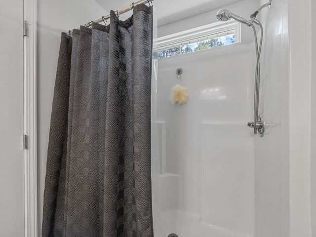 329 Carramore Drive, Inman, SC 29349