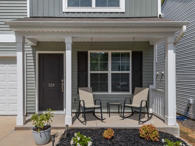 329 Carramore Drive, Inman, SC 29349