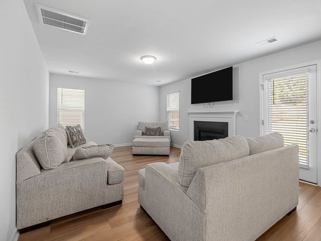 329 Carramore Drive, Inman, SC 29349