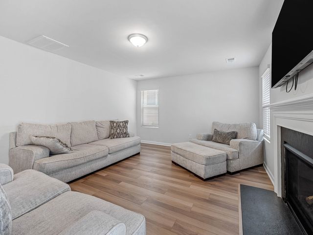 329 Carramore Drive, Inman, SC 29349