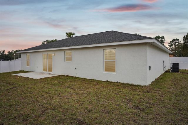 10 HEMLOCK LOOP PASS, Ocala, FL 34472