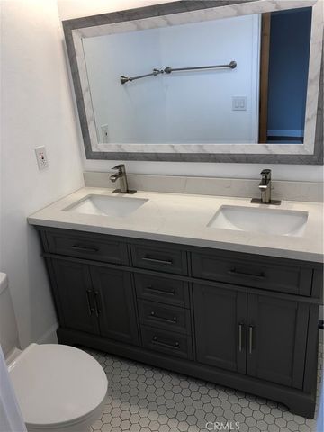 1064 Santa Ana, Laguna Beach, CA 92651