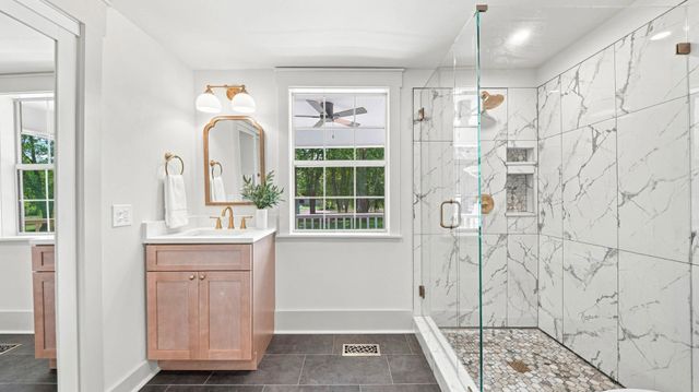 93 Gary Lane, Ringgold, GA 30736