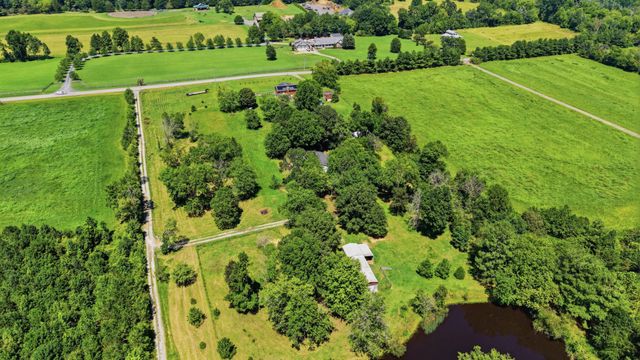 93 Gary Lane, Ringgold, GA 30736