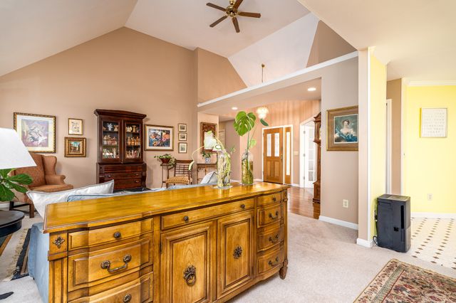 5026 Camelot Dr, Columbia, TN 38401