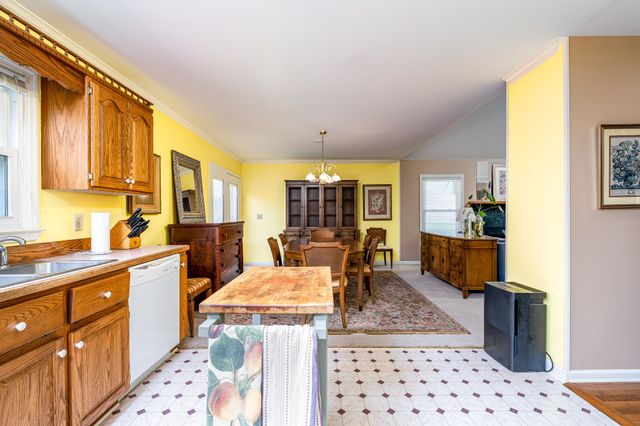 5026 Camelot Dr, Columbia, TN 38401