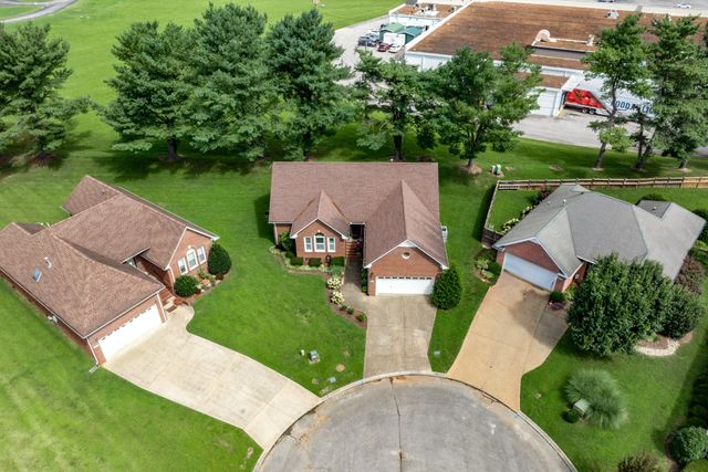 5026 Camelot Dr, Columbia, TN 38401