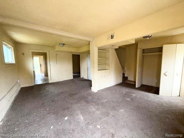12115 Woodmont Avenue, Detroit, MI 48227
