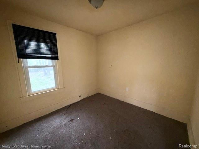 12115 Woodmont Avenue, Detroit, MI 48227