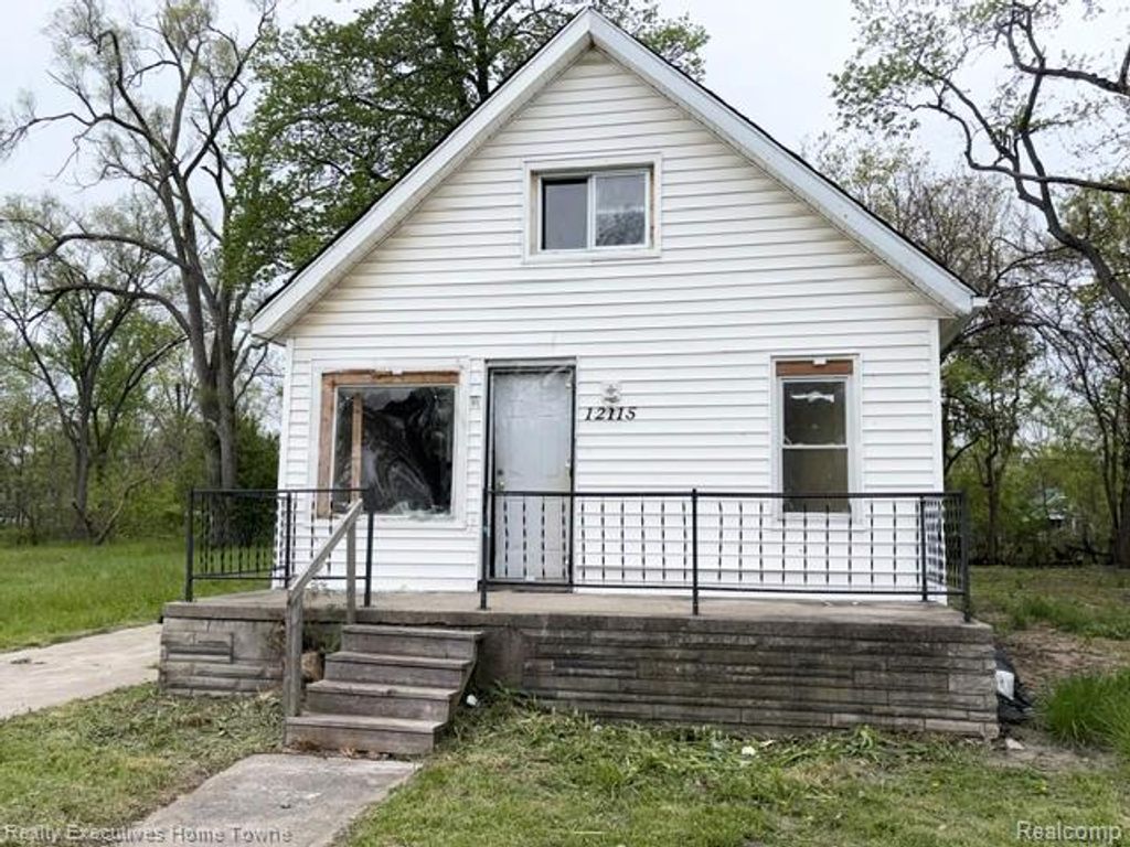 12115 Woodmont Avenue, Detroit, MI 48227