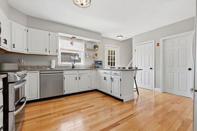 22 Myrtle St, Beverly, MA 01915