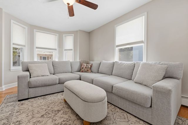 22 Myrtle St, Beverly, MA 01915
