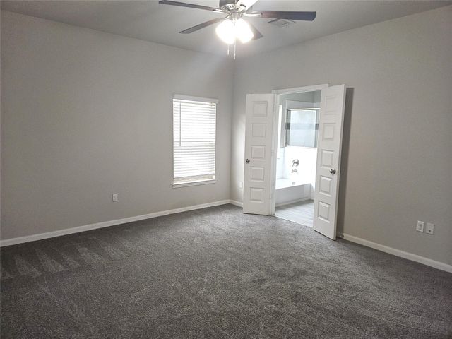 4801 Wenda Street B, Houston, TX 77033