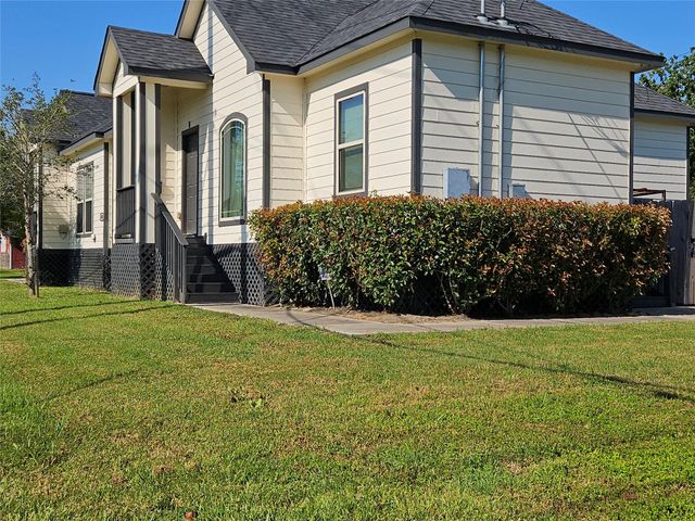 4801 Wenda Street B, Houston, TX 77033