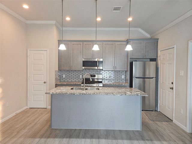 4801 Wenda Street B, Houston, TX 77033