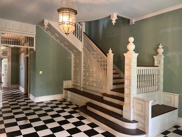 402 E Grand Street, Whitewright, TX 75491