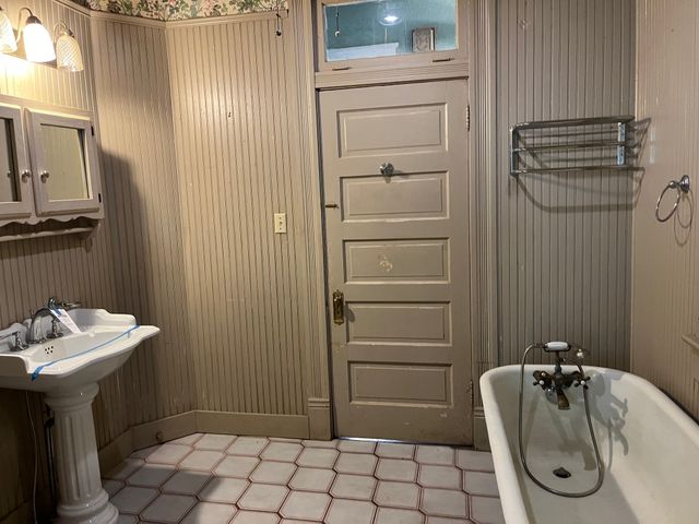 402 E Grand Street, Whitewright, TX 75491