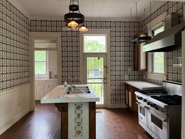 402 E Grand Street, Whitewright, TX 75491