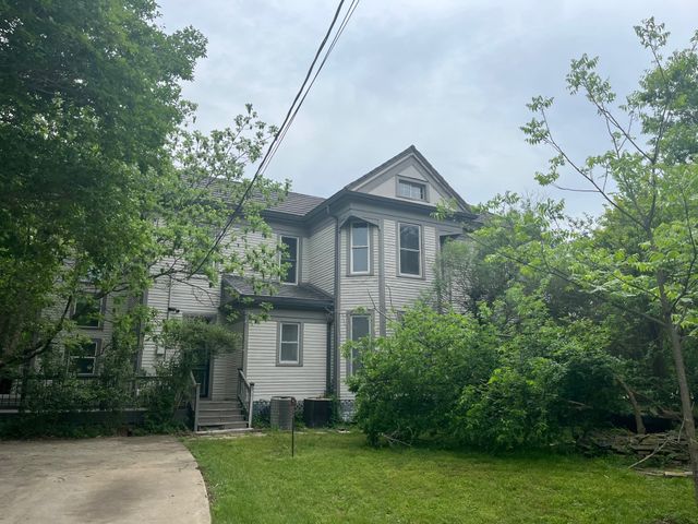 402 E Grand Street, Whitewright, TX 75491