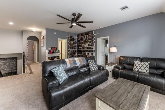 10938 Sarah Bluff Lane, Cypress, TX 77433