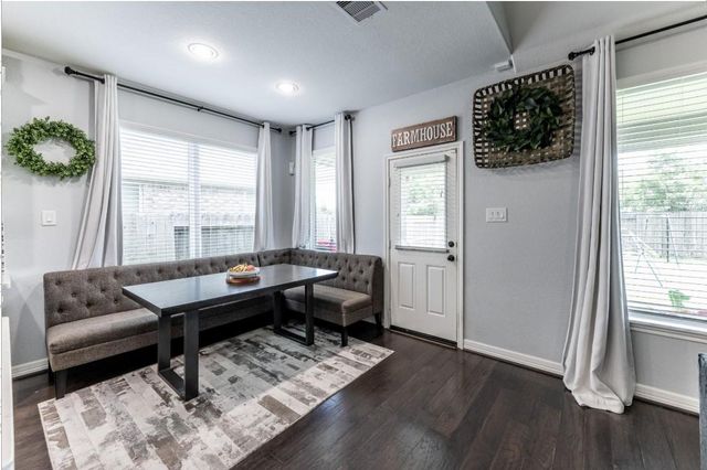 10938 Sarah Bluff Lane, Cypress, TX 77433