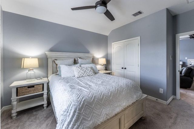 10938 Sarah Bluff Lane, Cypress, TX 77433