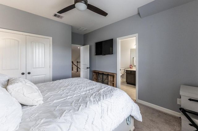 10938 Sarah Bluff Lane, Cypress, TX 77433