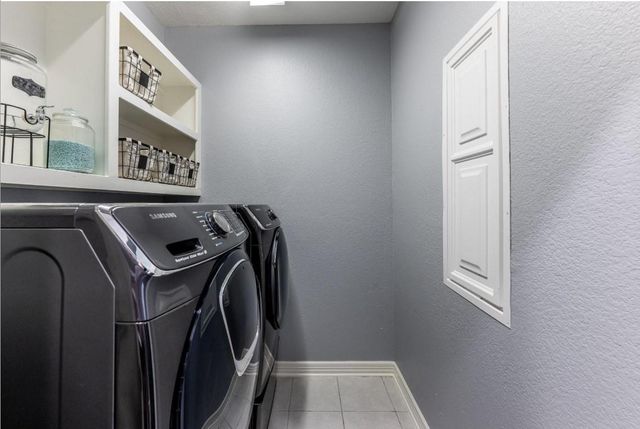 10938 Sarah Bluff Lane, Cypress, TX 77433