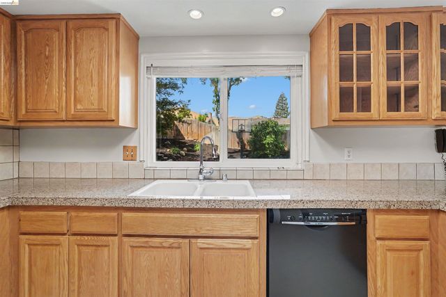 2326 Peachtree Cir, Antioch, CA 94509