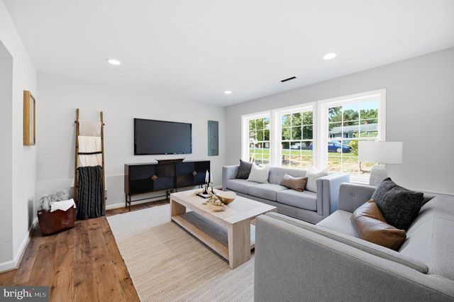 142 WESLEY CHAPEL DRIVE, Edinburg, VA 22824