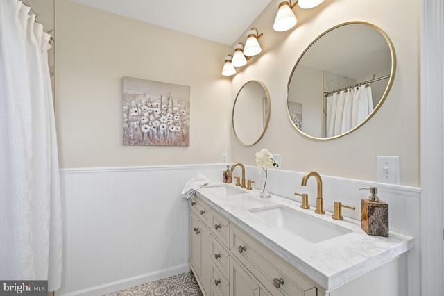 142 WESLEY CHAPEL DRIVE, Edinburg, VA 22824