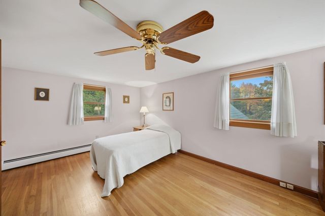 15 Regis Rd, Tewksbury, MA 01876