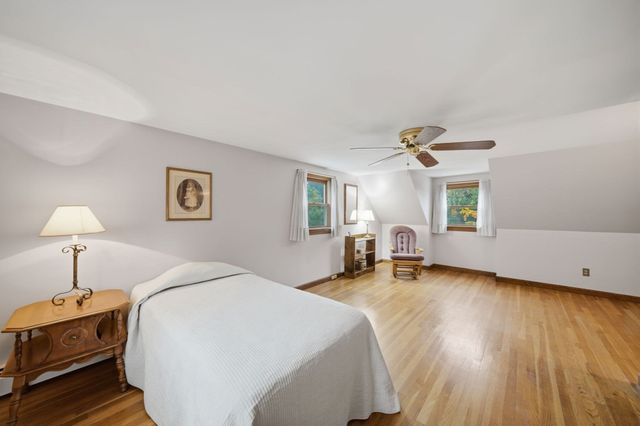 15 Regis Rd, Tewksbury, MA 01876