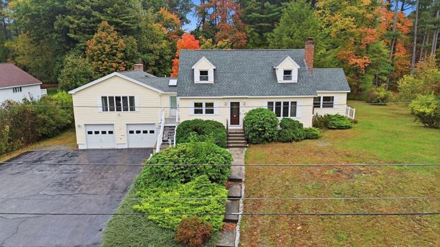 15 Regis Rd, Tewksbury, MA 01876