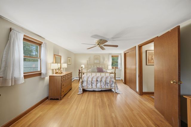 15 Regis Rd, Tewksbury, MA 01876