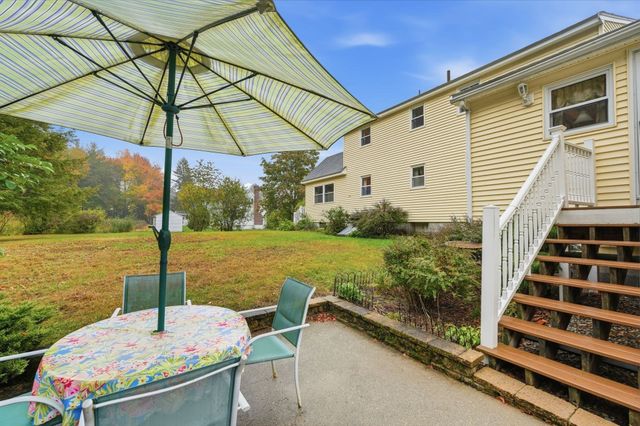 15 Regis Rd, Tewksbury, MA 01876