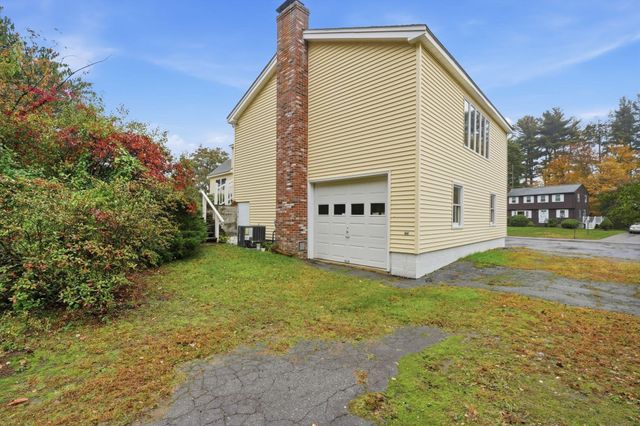 15 Regis Rd, Tewksbury, MA 01876