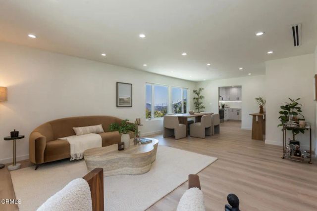 3737 San Augustine Drive, Glendale, CA 91206