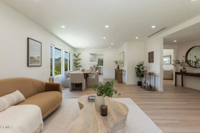 3737 San Augustine Drive, Glendale, CA 91206