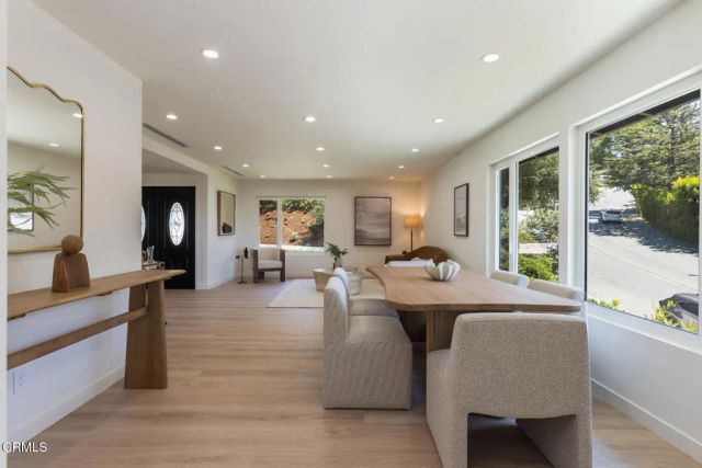 3737 San Augustine Drive, Glendale, CA 91206