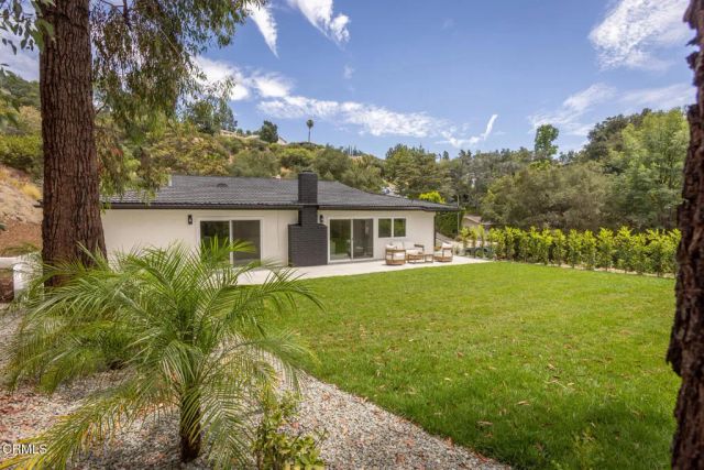 3737 San Augustine Drive, Glendale, CA 91206