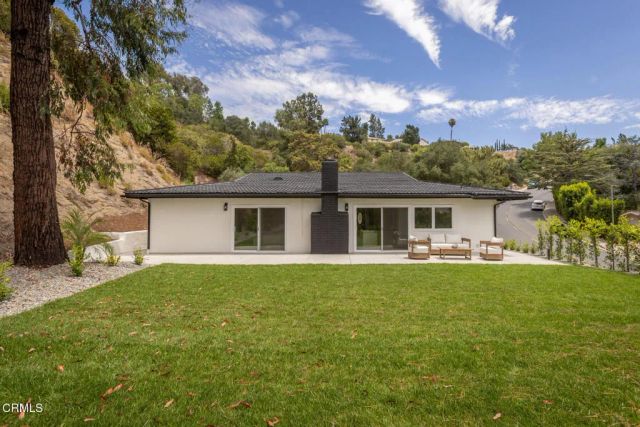 3737 San Augustine Drive, Glendale, CA 91206